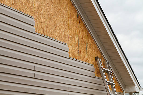24/7 Emergency Vinyl Siding experts in Midland, VA
